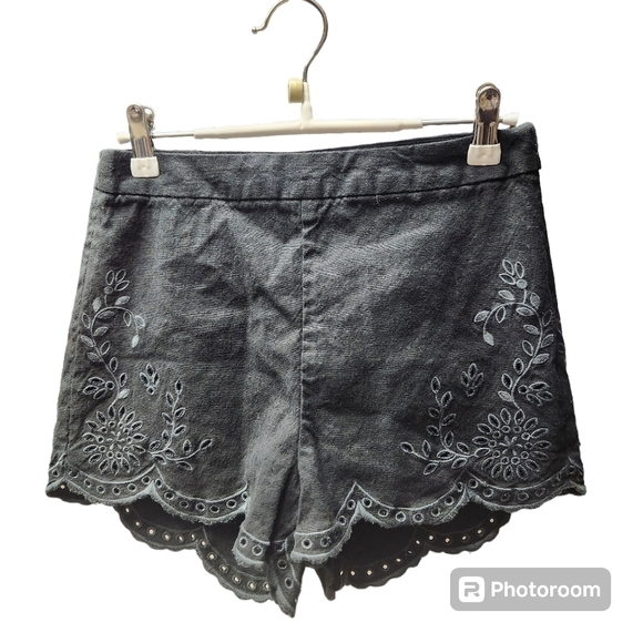 Free People Life’s Too Short Shorts Black Sz. 4 Embroidered Eyelet Scalloped - Picture 3 of 8